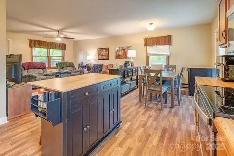 Kitchen - 44 Arrowhead St, Clyde, NC 28721 photo 3 of 4