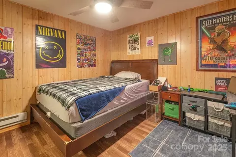 Bedroom - 44 Arrowhead St, Clyde, NC 28721 photo 4 of 5