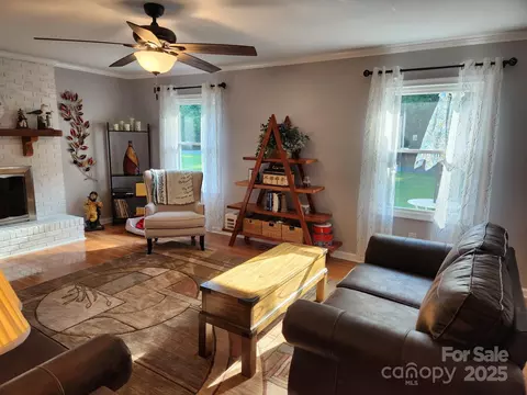 854 Silver Fox Dr, Concord, NC 28025 photo 7
