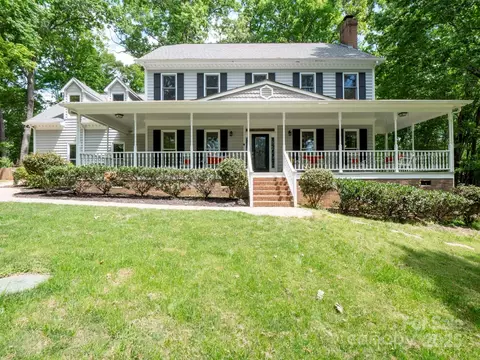 2329 Wedgewood Dr, Matthews, NC 28104