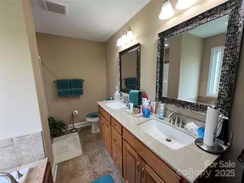 Bath - 506 E Pine St, Maiden, NC 28650 photo 2 of 4