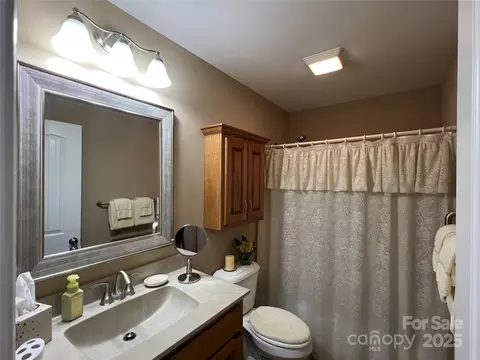Bath - 506 E Pine St, Maiden, NC 28650 photo 1 of 4