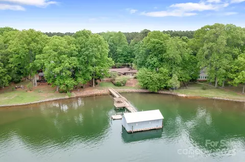 4798 Lynwood Rd, Sherrills Ford, NC 28673