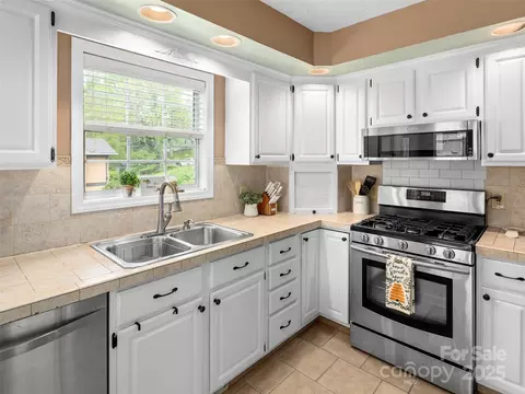 Kitchen - 103 Higgins Rd, Fletcher, NC 28732 photo 4 of 4
