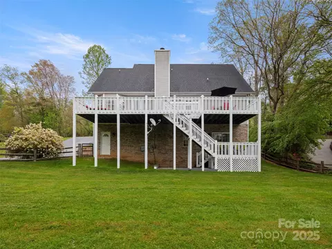 Exterior - 103 Higgins Rd, Fletcher, NC 28732 photo 8 of 10