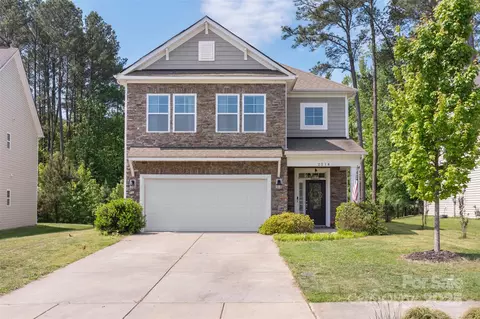 2214 Laurens Dr, Concord, NC 28027