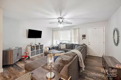 Living - 2324 7th Nw Ave NW, Hickory, NC 28601 photo 1 of 1