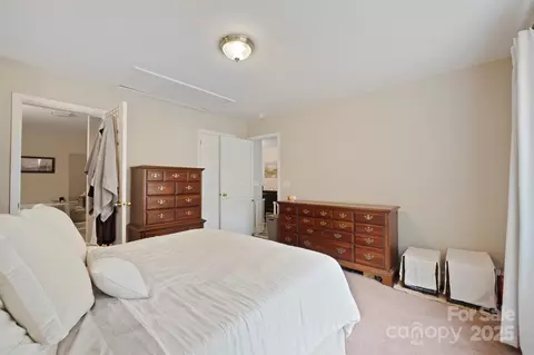 Bedroom - 2324 7th Nw Ave NW, Hickory, NC 28601 photo 3 of 7