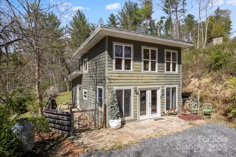 111 Moonlight Pines Trl, Asheville, NC 28804