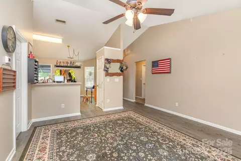 228 Grayland Rd, Mooresville, NC 28115