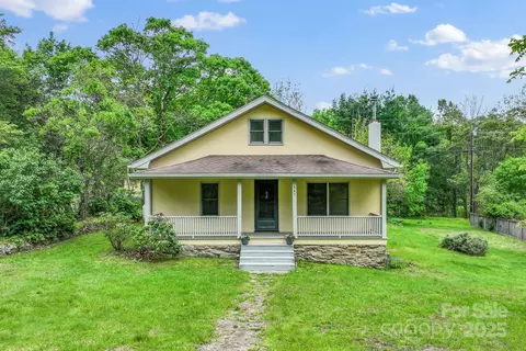 443 Ox Creek Rd, Weaverville, NC 28787