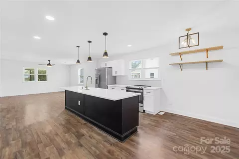139 5th St, Huntersville, NC 28078