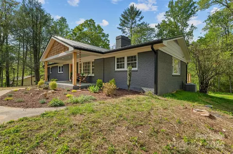 75 White Pine Dr, Fletcher, NC 28732