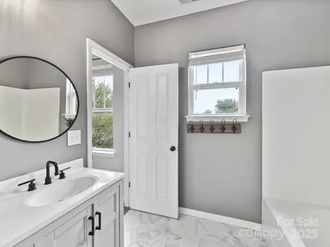 Bath - 240 Faust Rd, Davidson, NC 28036 photo 3 of 5