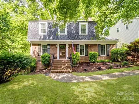 2731 Creekbed Ln, Charlotte, NC 28210