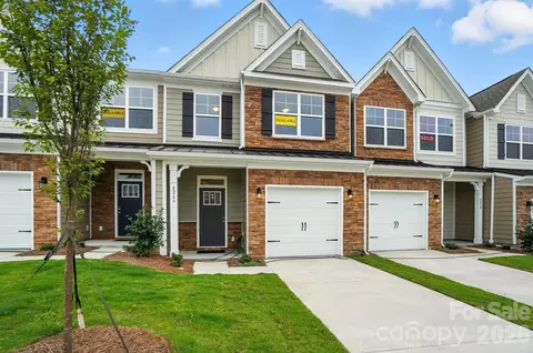 6266 Tea Olive Dr, Harrisburg, NC 28075