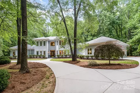 6868 St Peters Ln, Matthews, NC 28105