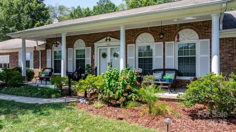 723 Wilmore Ne St NE, Lenoir, NC 28645