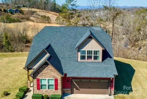 34 Checkerberry Ct, Weaverville, NC 28787