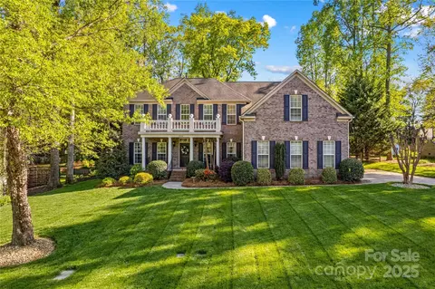7896 Harbor Master Ct, Denver, NC 28037
