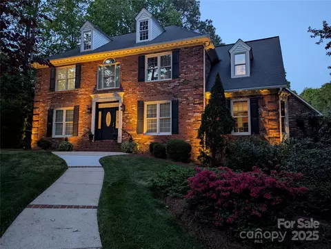 3804 Bellingham Ln, Charlotte, NC 28215