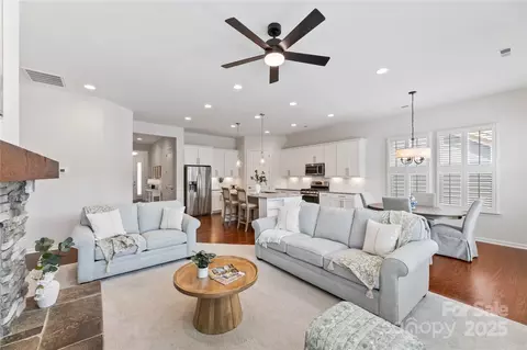 329 Brambling Ct, Unionville, NC 28110