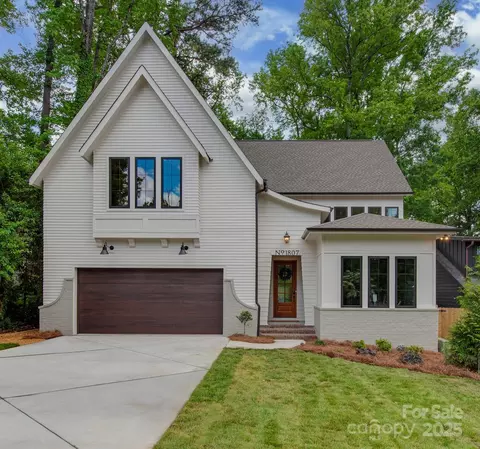 1807 Arnold Dr, Charlotte, NC 28205