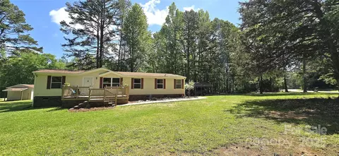 307 Aquarius Dr, Clover, SC 29710
