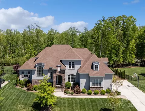 1149 Grand Oak Dr, Waxhaw, NC 28173