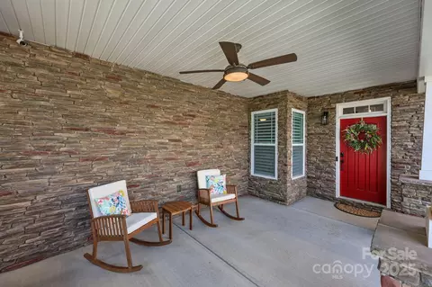 Exterior - 11621 Mount Argus Dr, Cornelius, NC 28031 photo 2 of 5