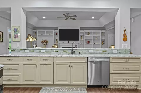 Kitchen - 11621 Mount Argus Dr, Cornelius, NC 28031 photo 2 of 3