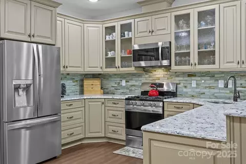 Kitchen - 11621 Mount Argus Dr, Cornelius, NC 28031 photo 3 of 3