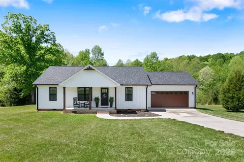 161 Sundance Cir, Statesville, NC 28625