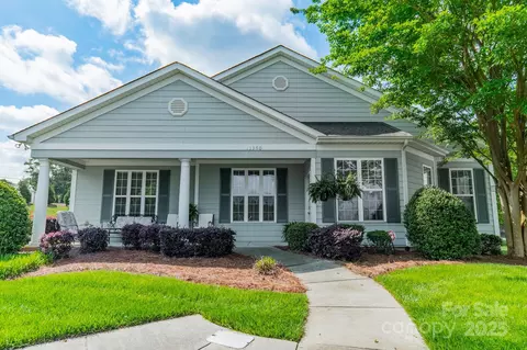 13360 Old Compton Ct, Pineville, NC 28134