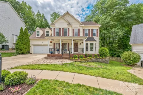 13312 Edgetree Dr, Pineville, NC 28134