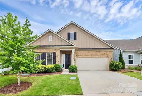 16012 Tulloch Rd, Charlotte, NC 28278