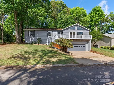16049 Pago Pago Dr, Fort Mill, SC 29708