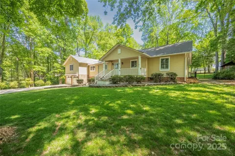 7888 Golf Course N Dr N, Denver, NC 28037