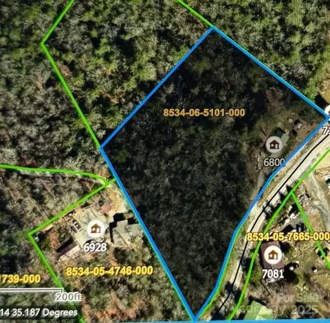 6800 Silversteen Rd, Lake Toxaway, NC 28747