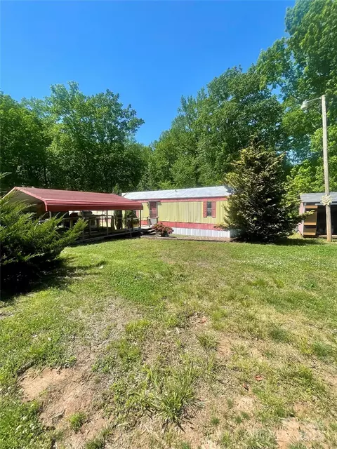 143 Greenville Blvd, Bessemer City, NC 28016