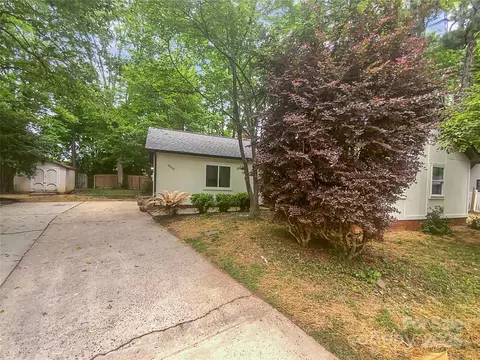 Exterior - 8600 Eaglewind Dr, Charlotte, NC 28212 photo 2 of 3