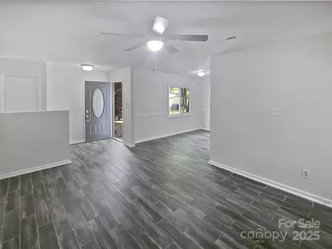 Living - 8600 Eaglewind Dr, Charlotte, NC 28212 photo 2 of 5