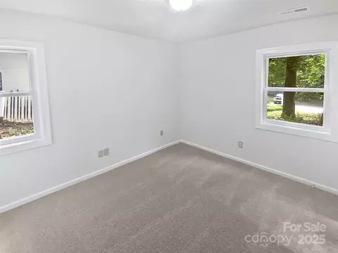 Bedroom - 8600 Eaglewind Dr, Charlotte, NC 28212 photo 5 of 6