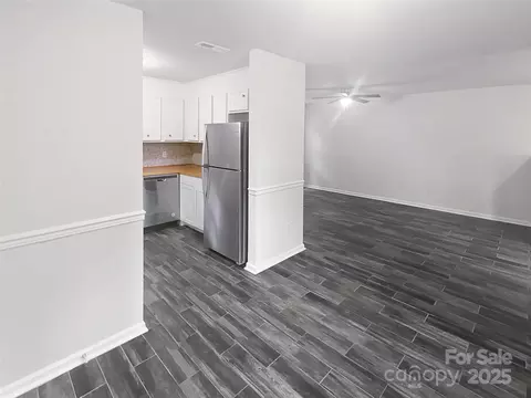 Living - 8600 Eaglewind Dr, Charlotte, NC 28212 photo 5 of 5