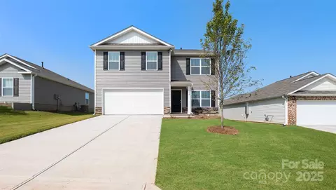205 Callie River Ct, Clyde, NC 28721 photo 2