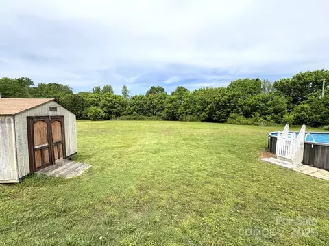 Exterior - 3300 Luke Ct, Monroe, NC 28112 photo 7 of 8