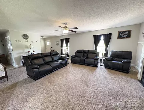 Living - 3300 Luke Ct, Monroe, NC 28112 photo 2 of 2