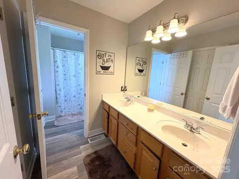 Bath - 3300 Luke Ct, Monroe, NC 28112 photo 1 of 5