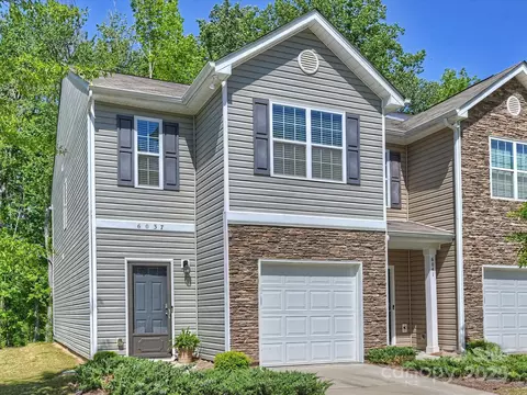 Exterior - 6037 Guildford Hill Ln, Charlotte, NC 28215 photo 1 of 2