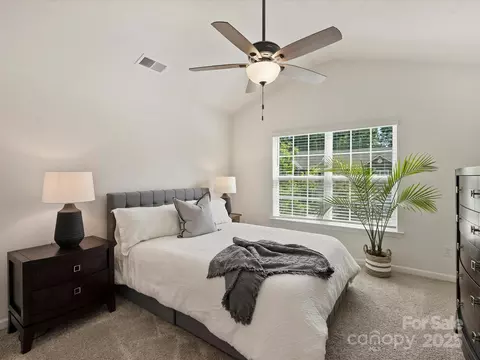 Bedroom - 6037 Guildford Hill Ln, Charlotte, NC 28215 photo 1 of 2